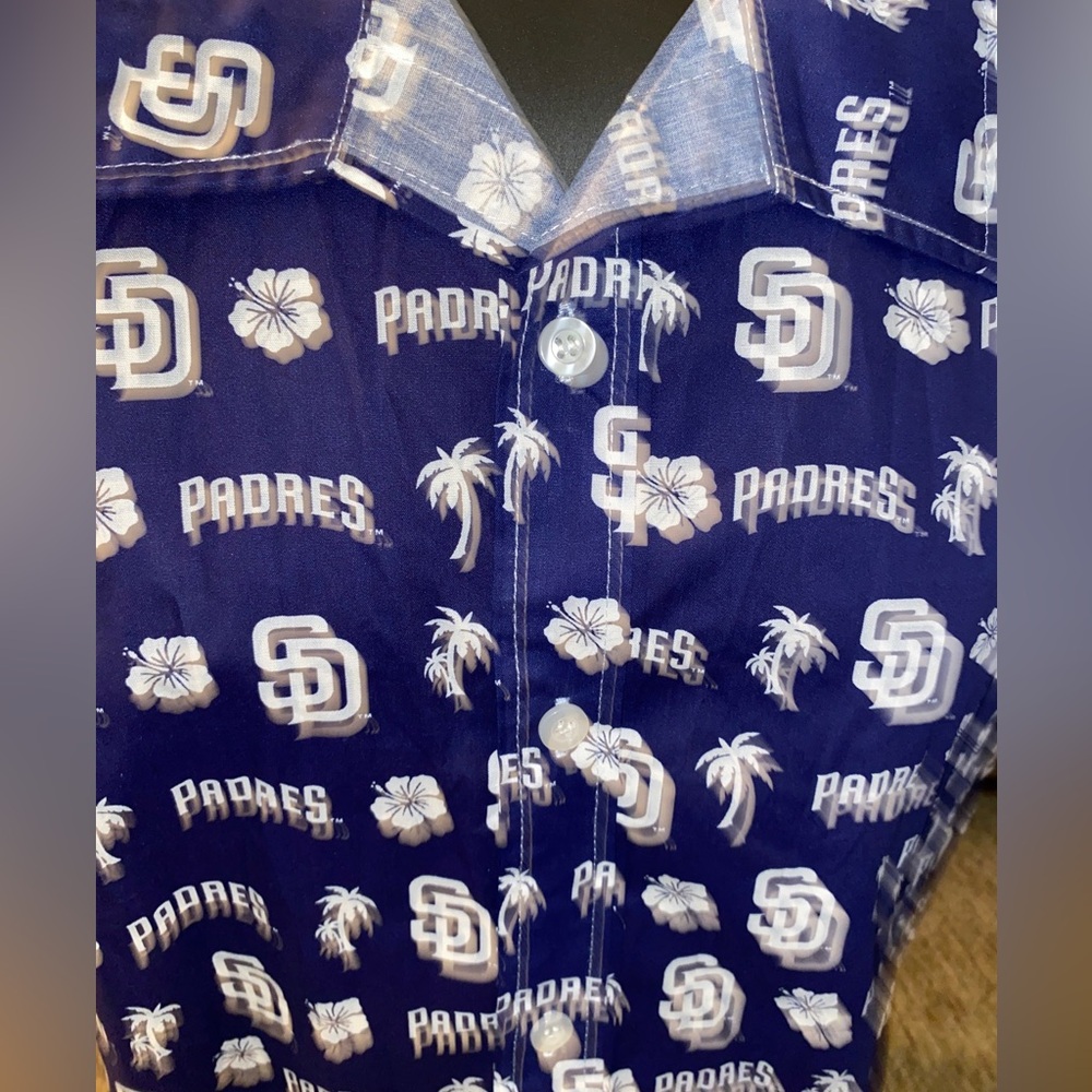 San Diego Padres SGA Logo Hawaiian Button Down Shirt Size Medium MLB Baseball - Picture 3 of 7